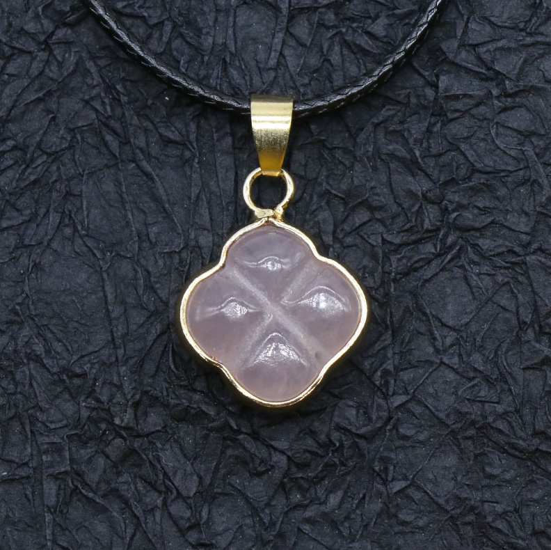 Four-leaf flower gilded pendant Natural crystal agate semi-precious stone carved flower necklace with leather cord