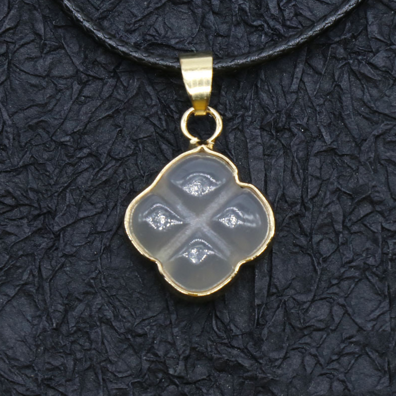 Four-leaf flower gilded pendant Natural crystal agate semi-precious stone carved flower necklace with leather cord