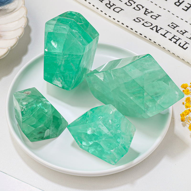 Natural crystal lake blue burst color fluorite geometric body crystal rough stone polishing
