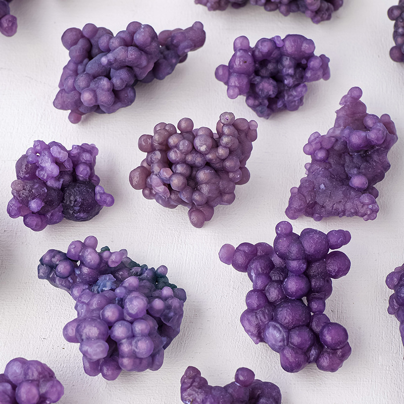 Natural crystal grape agate raw stone crystal mineral mark home decoration energy stone ornaments