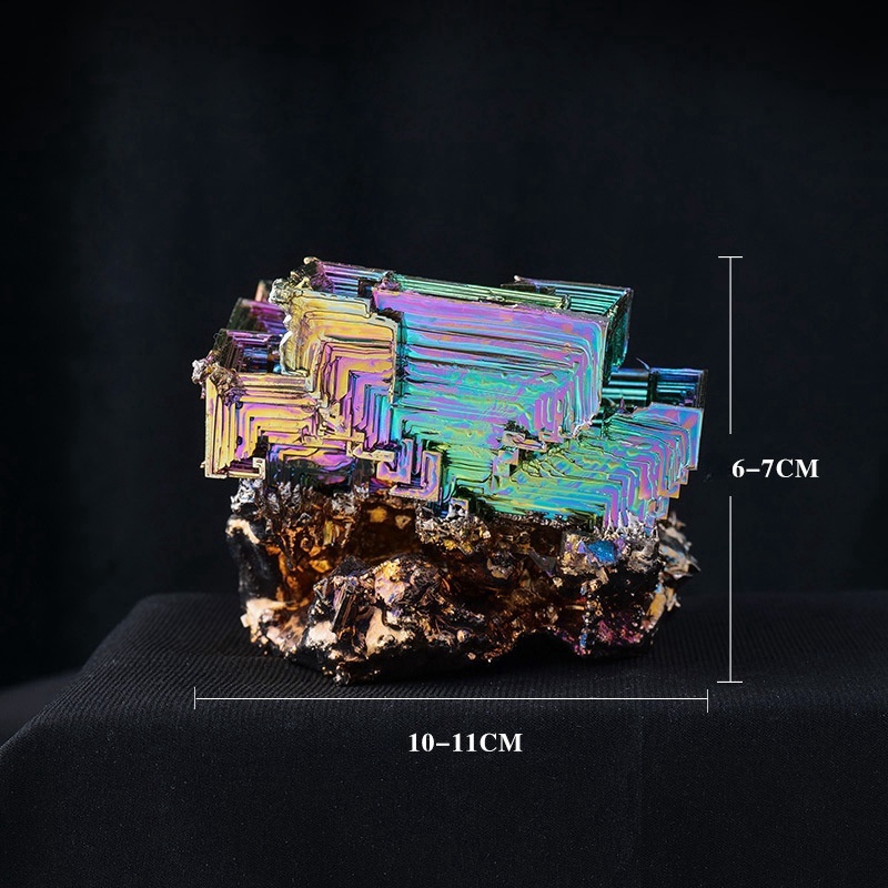 Natural bismuth ore bismuth metal ore mark green metal bismuth block amorphous tower ornaments