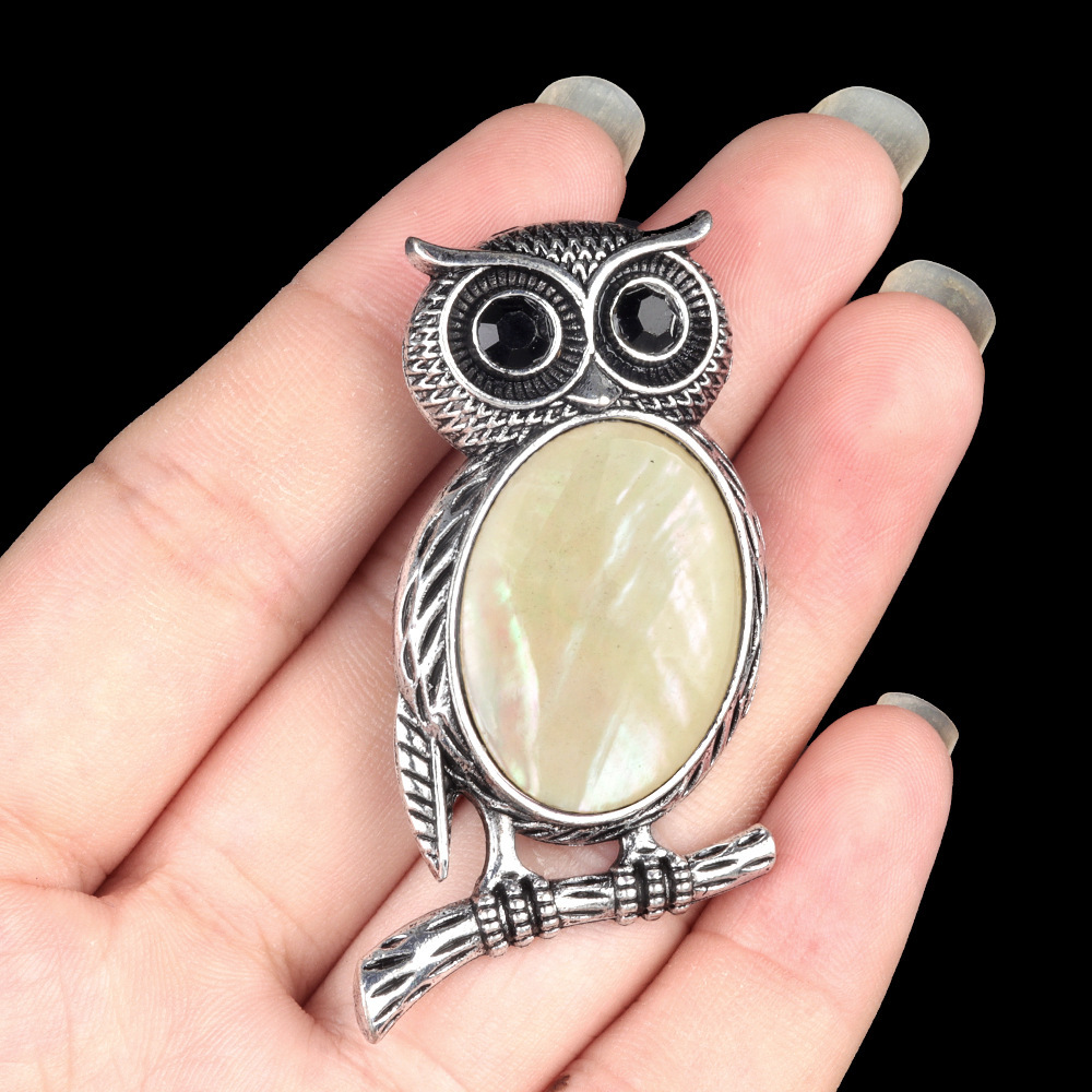 Natural stone Owl Necklace Crystal Agate Semi-precious Stone Alloy Owl Necklace Pendant Brooch