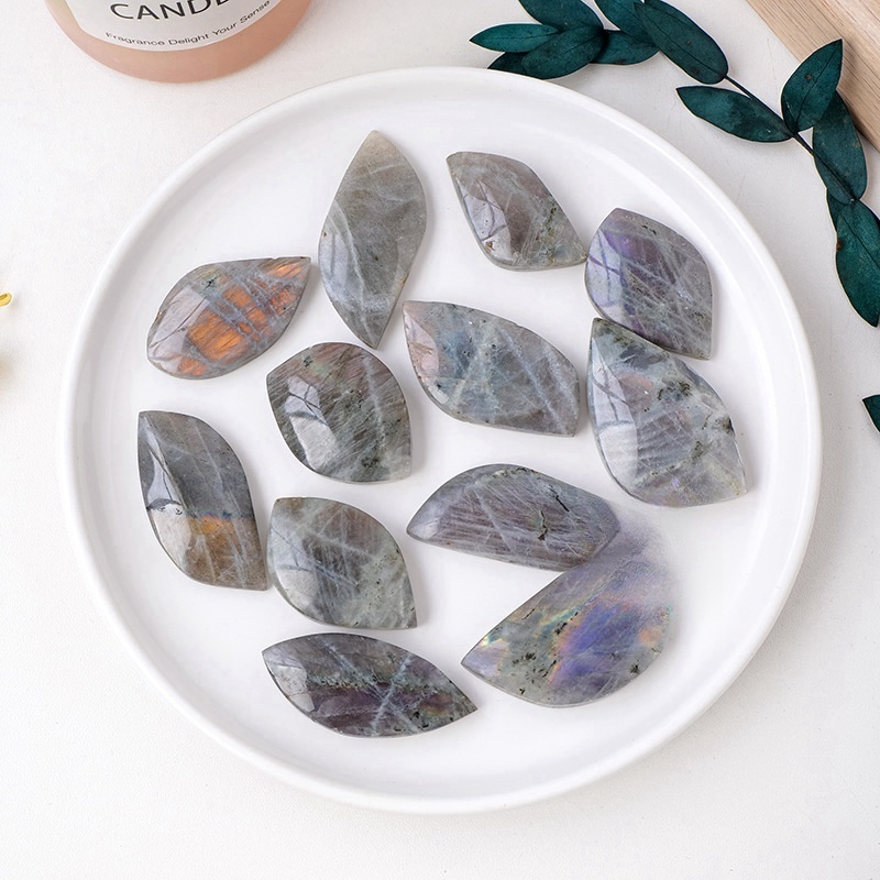 Natural purple labradorite leaf-shaped loose stone Crystal rough stone polishing
