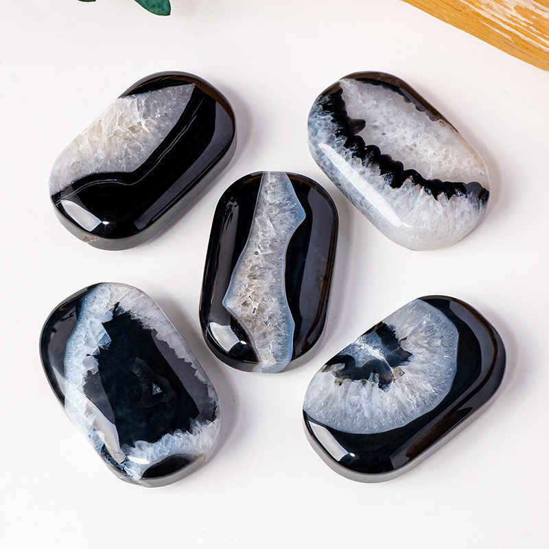 Natural crystal black agate hot compress stone raw stone polished essential oil massage stone palm stone energy stone