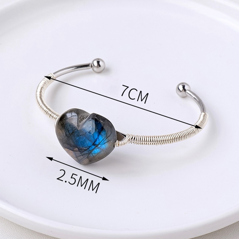 Natural crystal blue light labradorite love bracelet hand-woven heart-shaped moonstone ladies bracelet