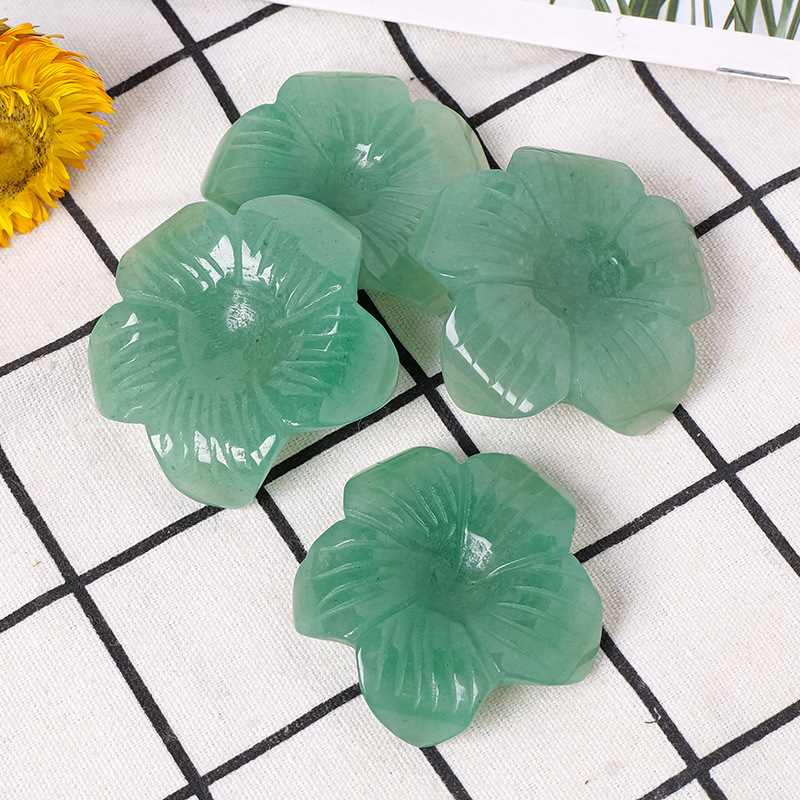 Natural crystal aventurine flower petals, original stone polished crystal crafts