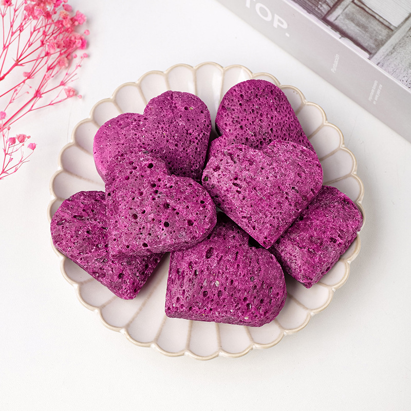 Natural crystal ruby ​​heart crystal rough stone polishing