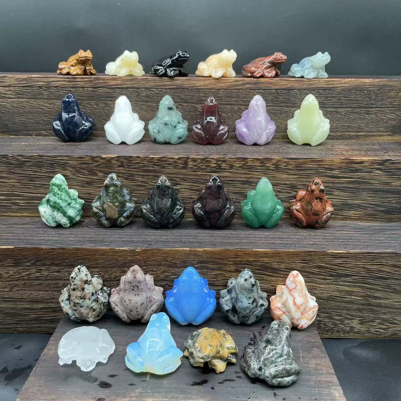 Crystal frogs 4 cm semi-precious stone natural stone frogs cute small animals