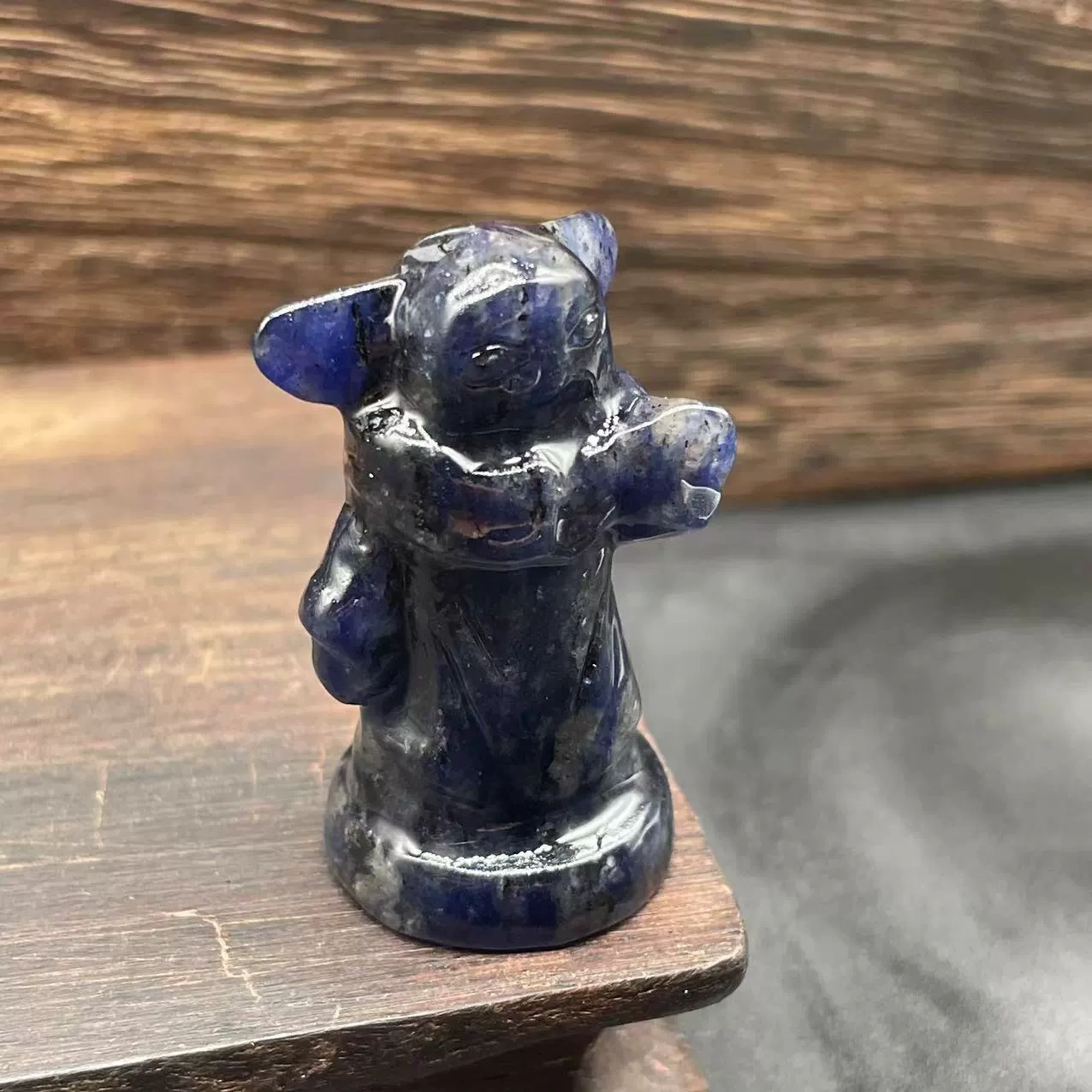 Crystal yoda 4 cm semi-precious stone carving Yoda rose quartz white crystal purple mica