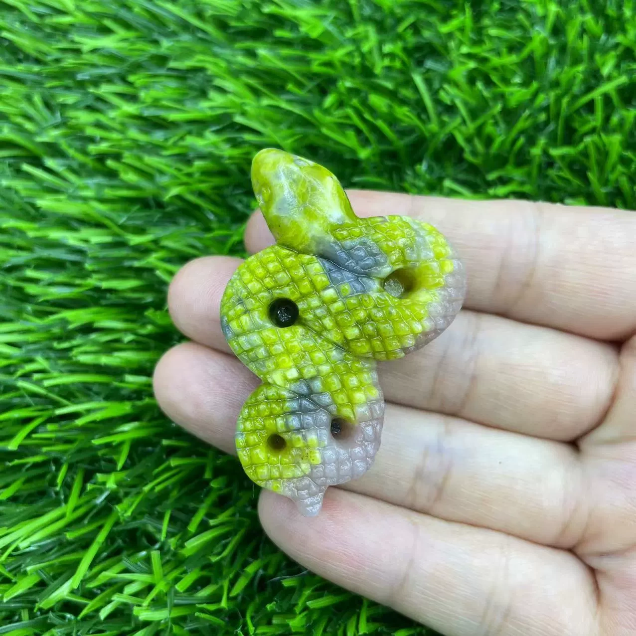 5cm Various natural gemstones carved snakes Foreign trade hot product crystal snake