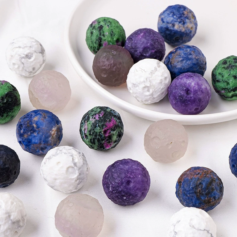 Natural crystal small moon stone polished carving crafts