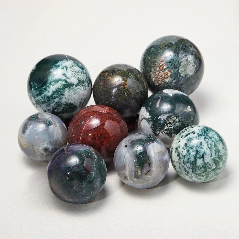 1kg natural crystal ball ornaments original stone polished 3-8cm random delivery