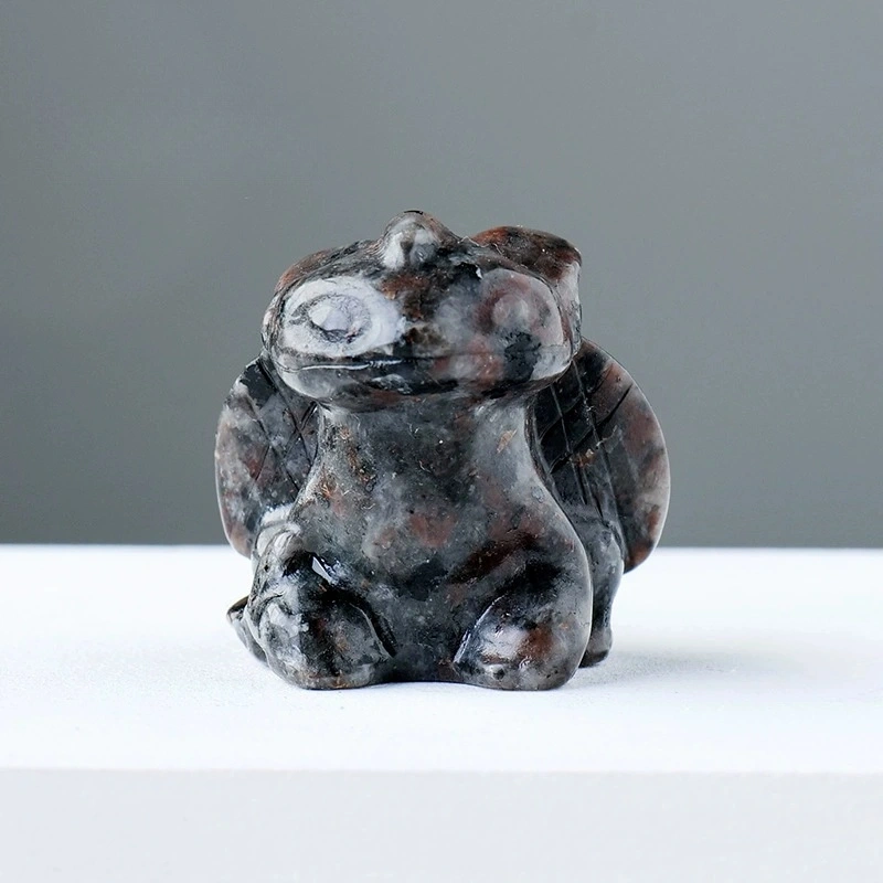 Natural crystal toothless carving crystal animal children's gift