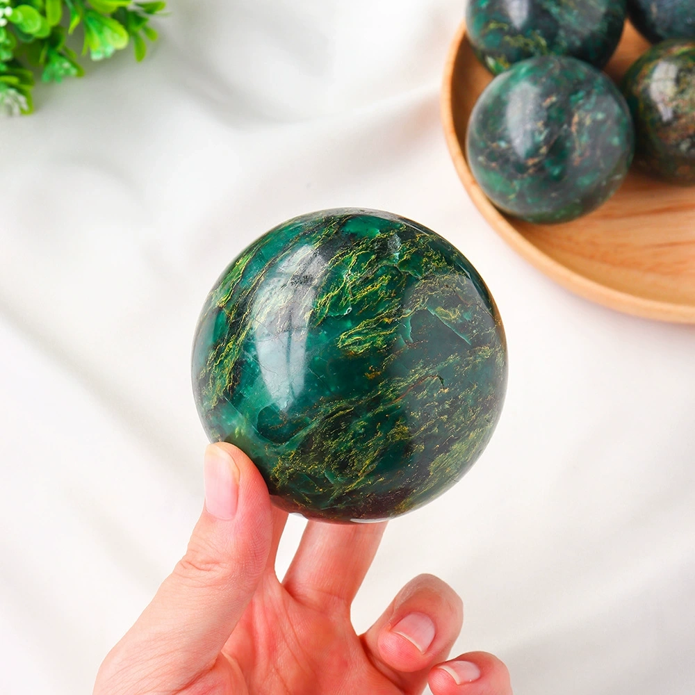 Natural crystal ore emerald ball rough stone polished ornaments
