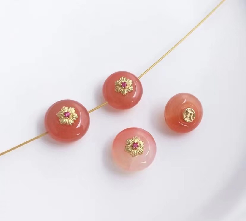 Natural crimson charm accessories collection, 10 pieces per pack