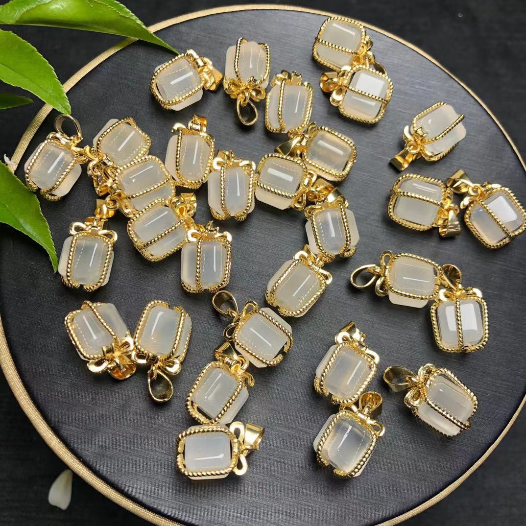 100 Pieces/Bag-Natural white agate sugar cube 10*10m lychee jelly gift box diy string jewelry