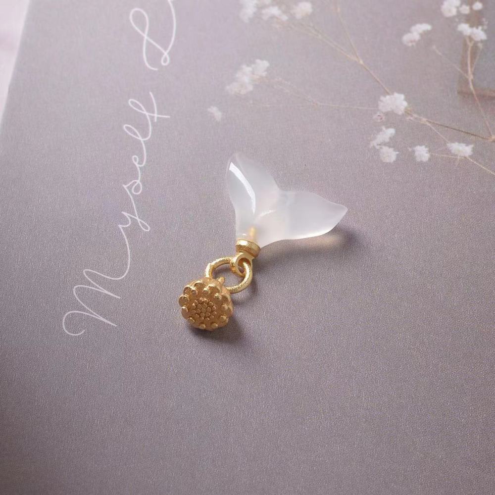 25 Pieces/Bag-Chalcedony small drops walking palace style accessories frozen fish tail accessories