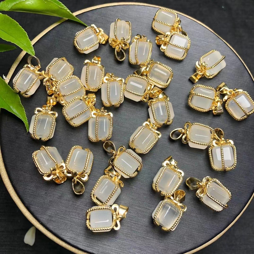 100 Pieces/Bag-Natural white agate sugar cube 10*10m lychee jelly gift box diy string jewelry