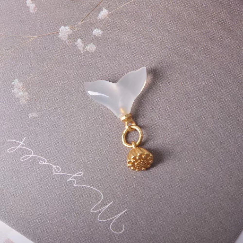 25 Pieces/Bag-Chalcedony small drops walking palace style accessories frozen fish tail accessories