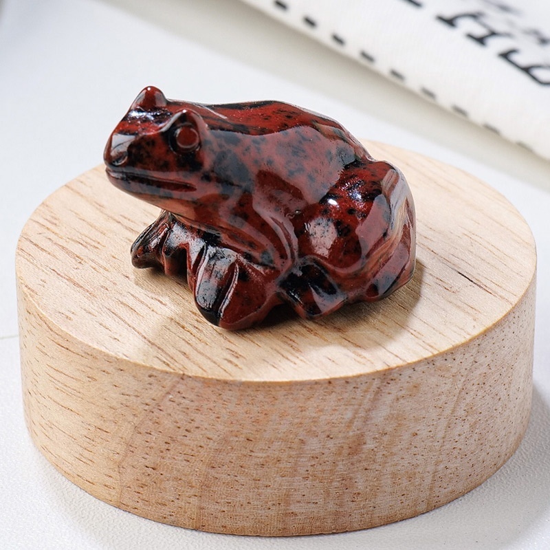 Natural crystal frog carvings Crystal raw stone animal ornaments