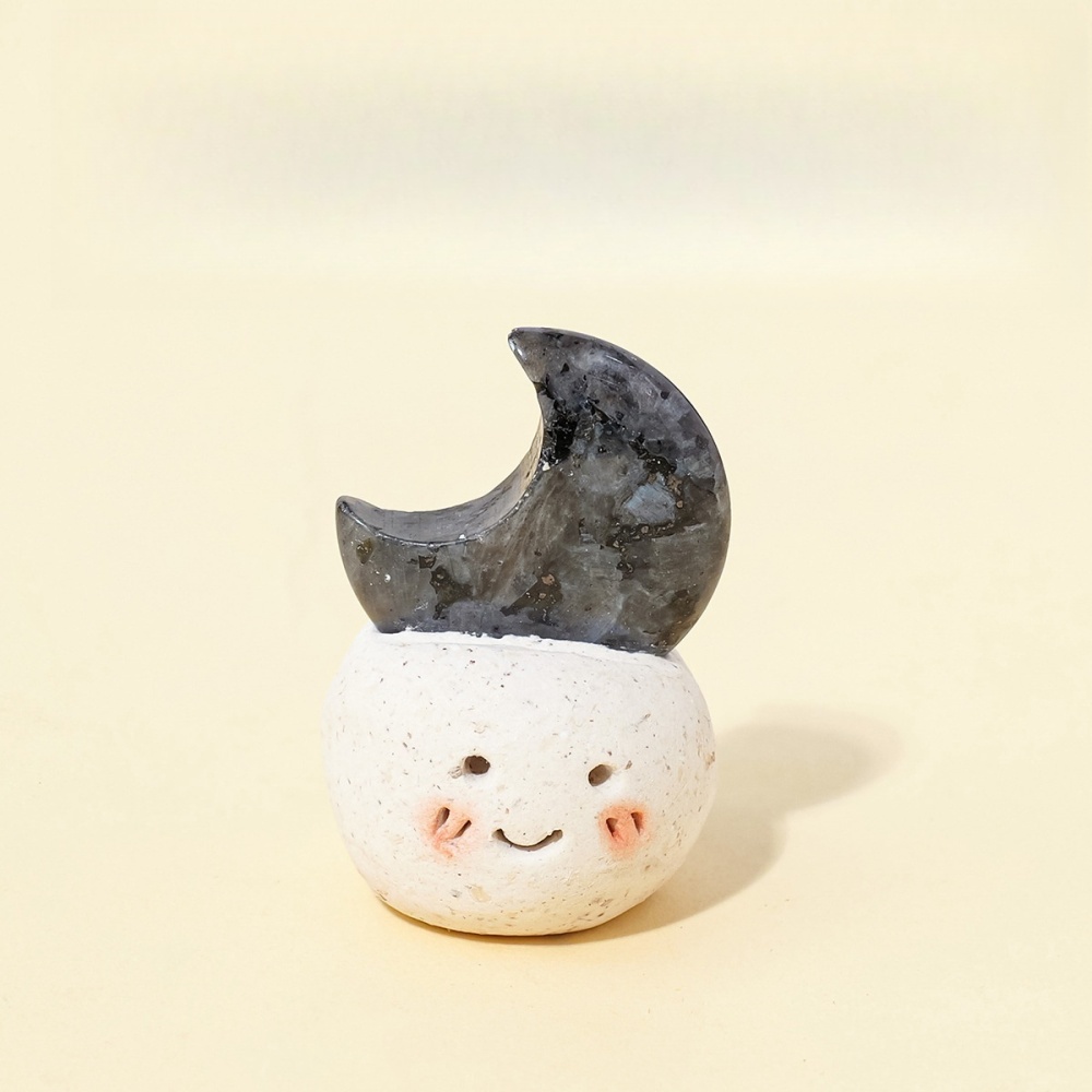 Natural crystal raw stone small bean desktop ornaments moon bean