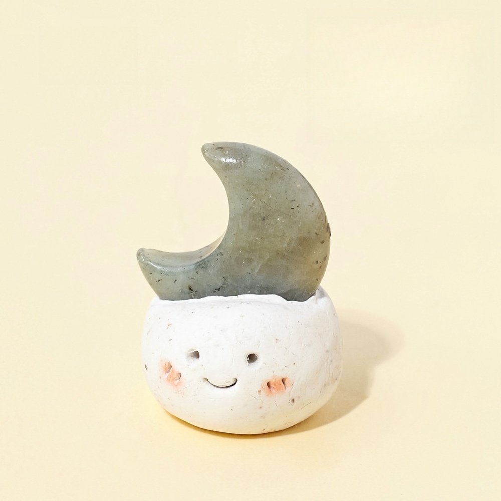 Natural crystal raw stone small bean desktop ornaments moon bean