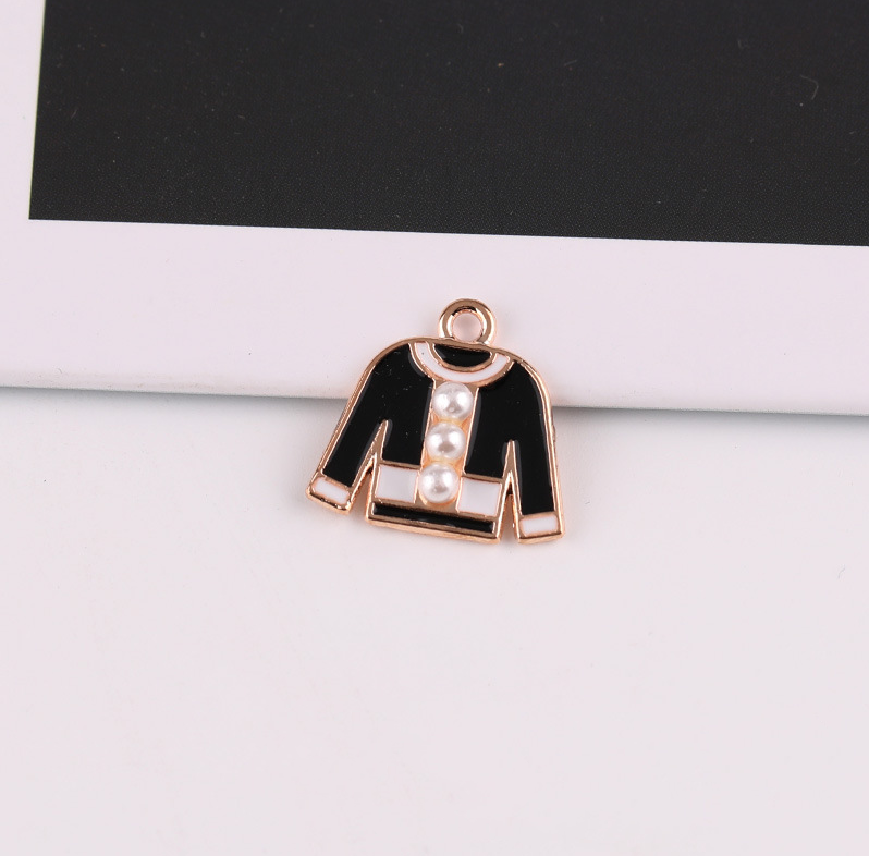 10 Pieces/Bag-alloy oil drip black and white Chanel style high heels pendant