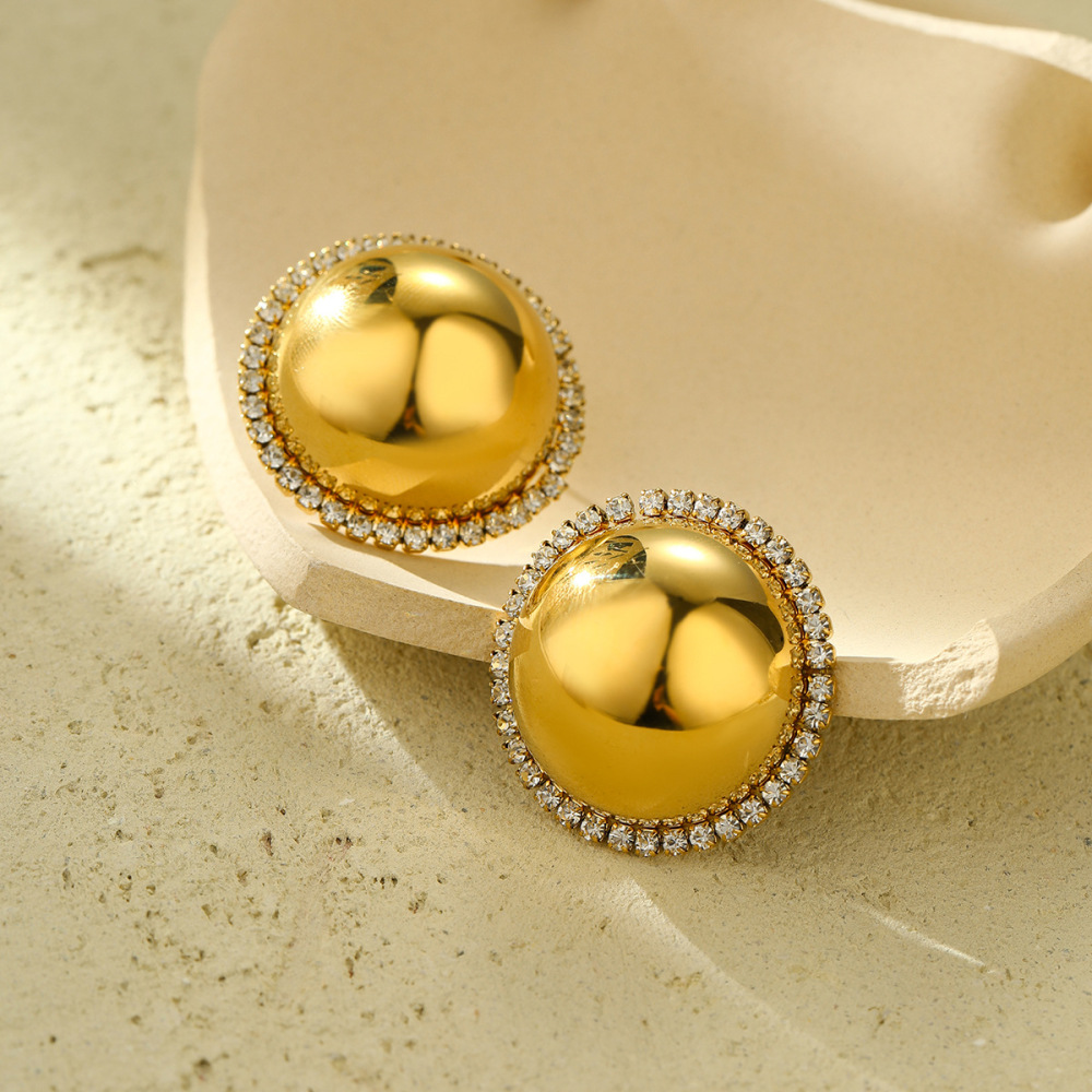 Heart-shaped diamond-studded stainless steel earrings, fashionable, light luxury and high-end earrings