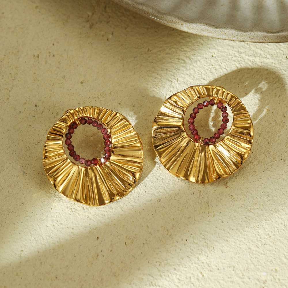 French style exaggerated stainless steel earrings light luxury retro palace style Ear ornaments