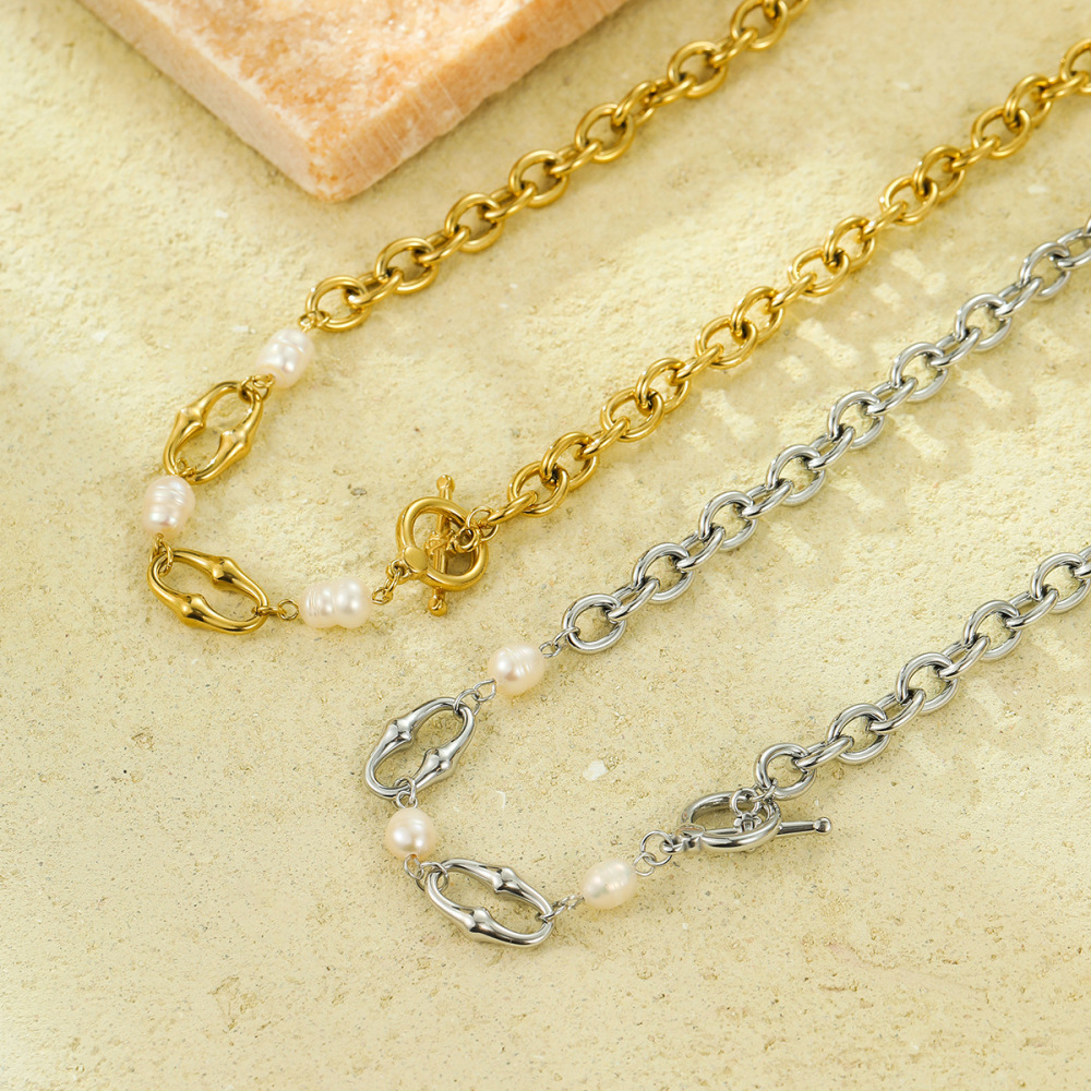 Stainless steel necklace stitching craftsmanship inlaid with pearl chain high-end clavicle necklace