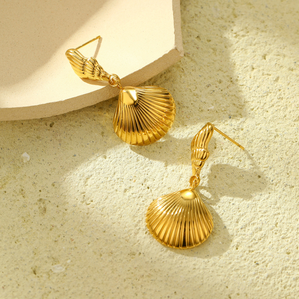 Conch scallop stainless steel earrings summer fashion simple light luxury earrings