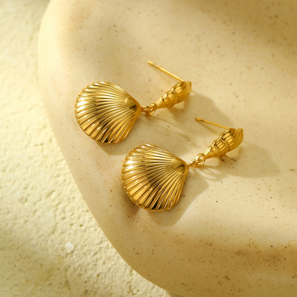 Conch scallop stainless steel earrings summer fashion simple light luxury earrings