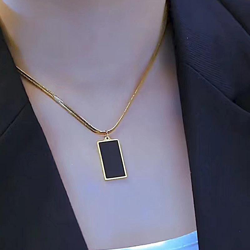 Double-layered square clavicle chain temperament versatile necklace accessories