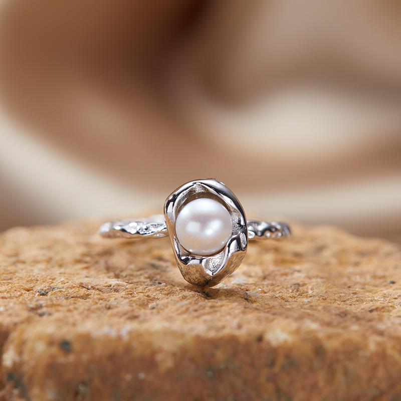 S925 sterling silver inlaid with natural freshwater pearl bean ring