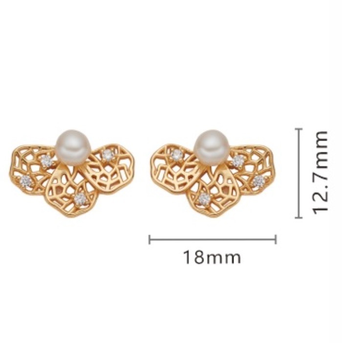 S925 sterling silver inlaid with natural pearl lace flower earrings