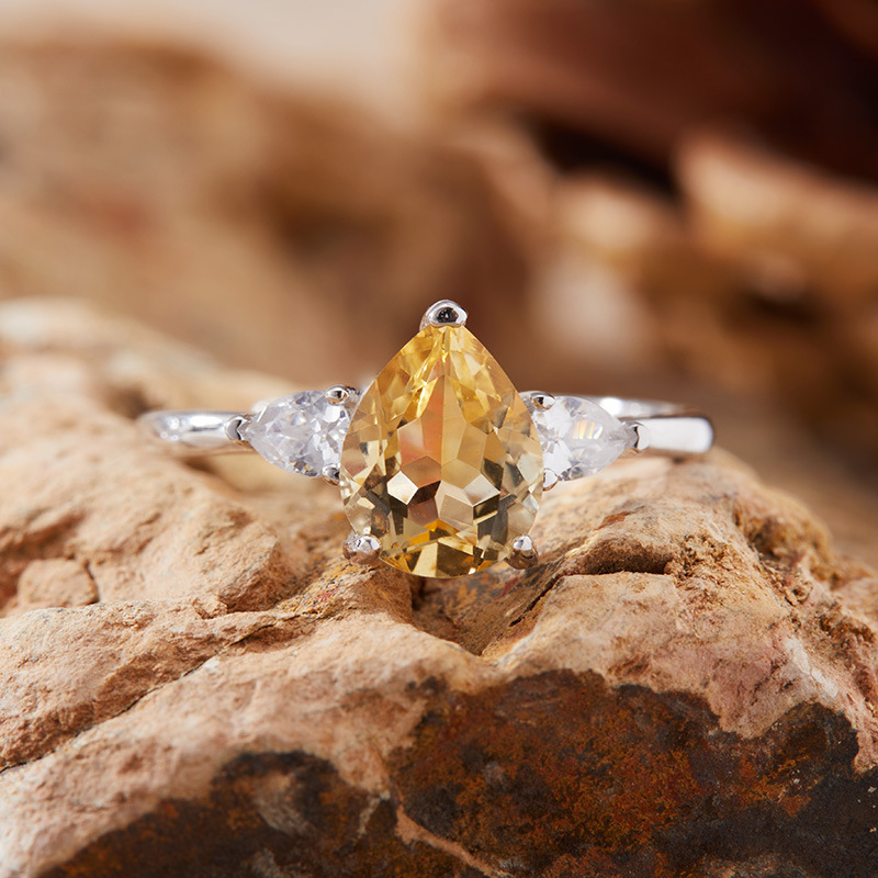 S925 sterling silver inlaid teardrop-shaped natural crystal ring