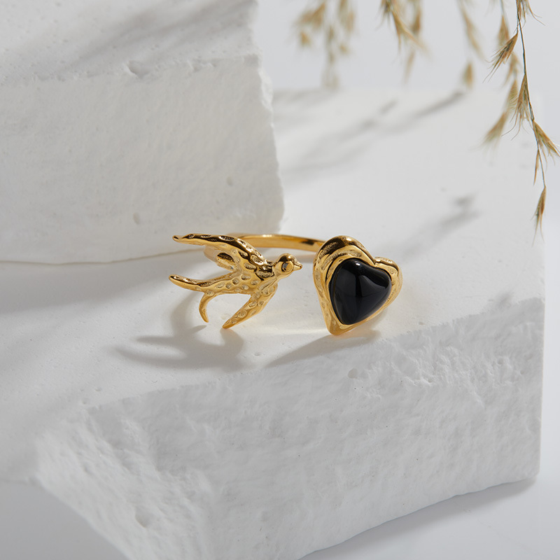 S925 sterling silver inlaid with natural black agate love ring