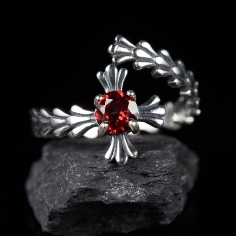 S925 sterling silver ring with natural garnet