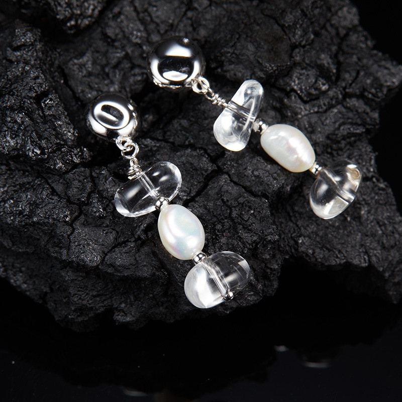 S925 sterling silver inlaid with natural Clear quartz pearl earrings