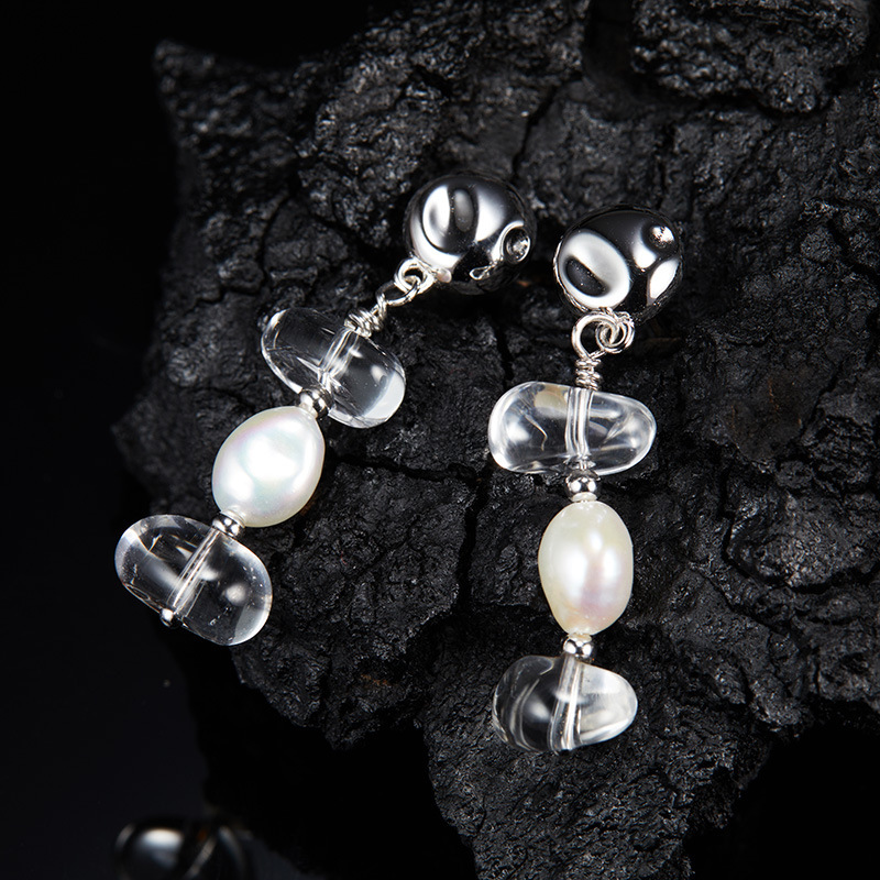 S925 sterling silver inlaid with natural Clear quartz pearl earrings