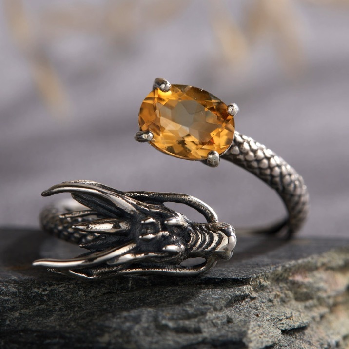 S925 sterling silver inlaid with natural ruby ​​dragon-shaped ring