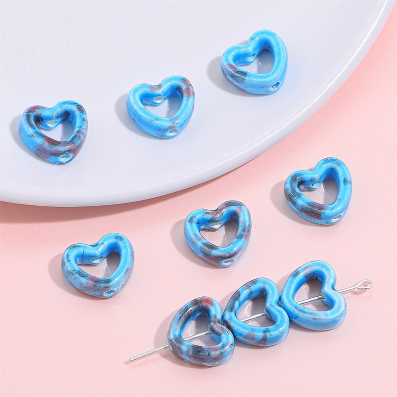 40 pcs/bag 12×13mm Ink-Painted Hollow Heart Ceramic Beads DIY Accessories