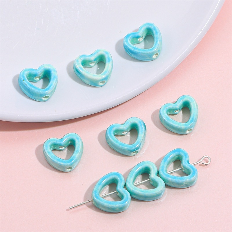40 pcs/bag 12×13mm Ink-Painted Hollow Heart Ceramic Beads DIY Accessories