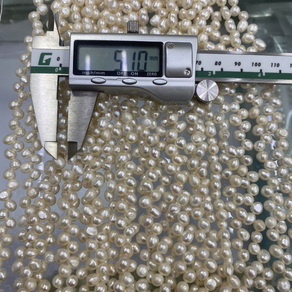 5-5.5mm 3/7 hole high-luster natural freshwater pearl DIY accessories