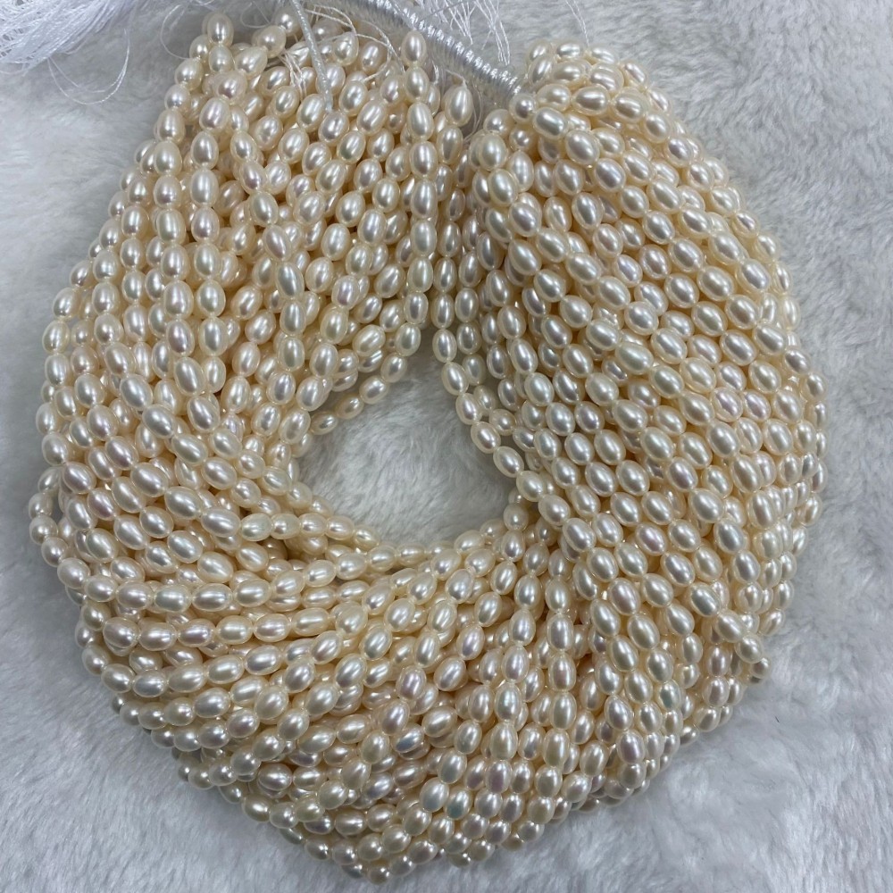 5-6mm natural freshwater pearls, plump seed pearls, few flaws, DIY accessories