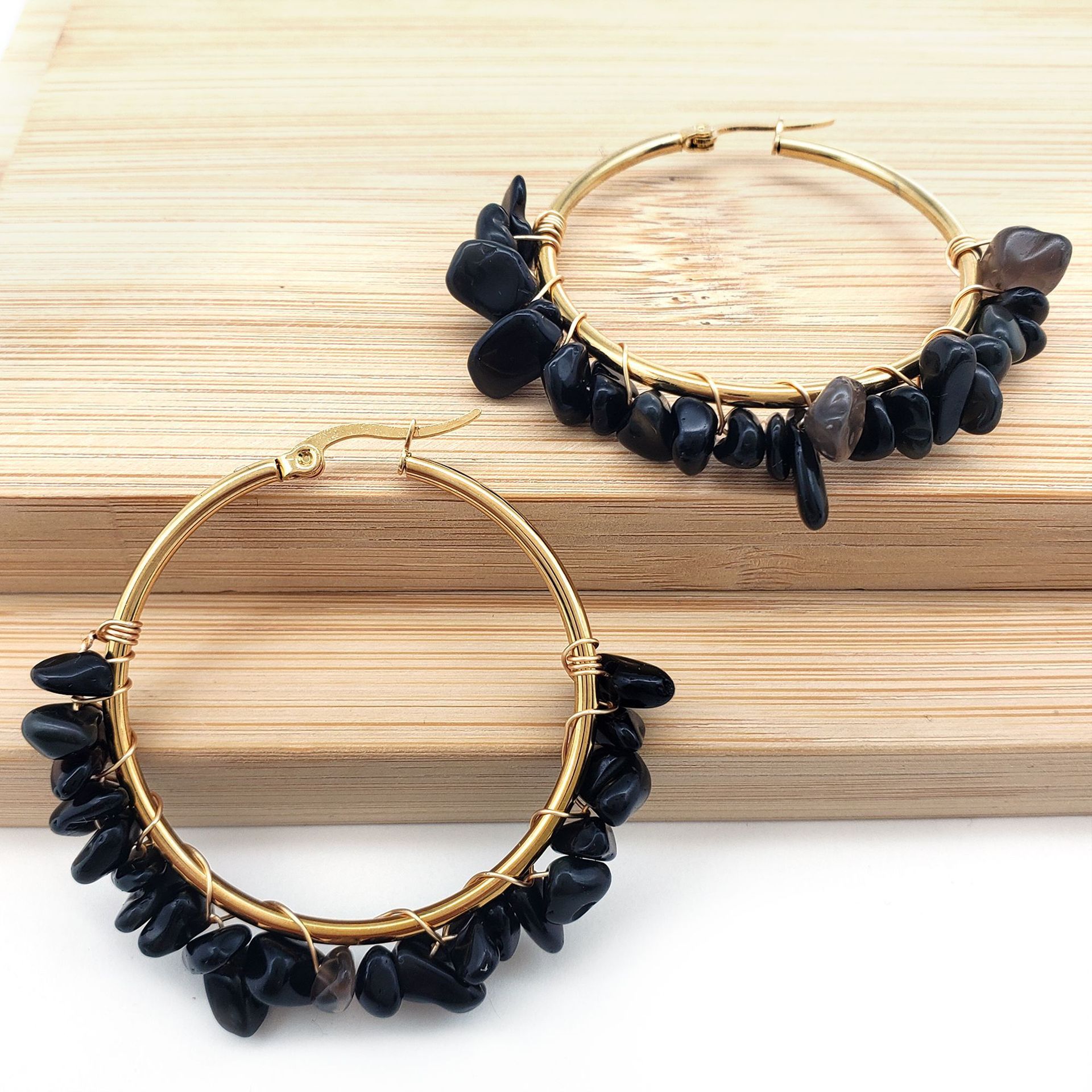 MYK1843-Large circle natural crystal earrings, hand-wrapped stainless steel earrings