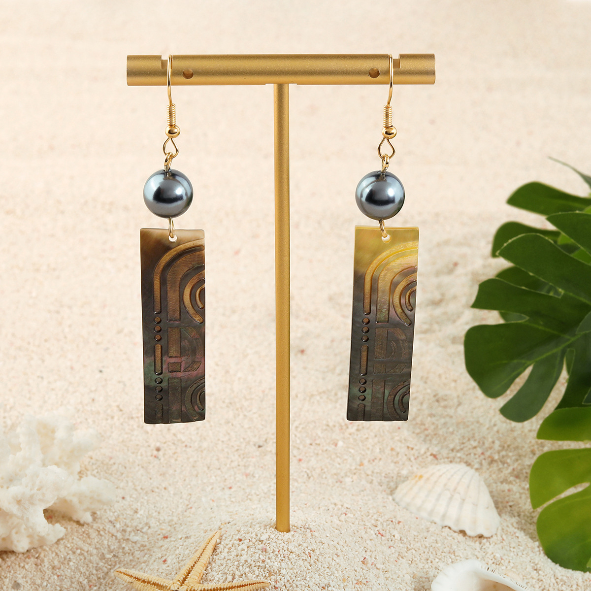 MYK1860-Black shell carved long earrings with natural mother-of-pearl pendants