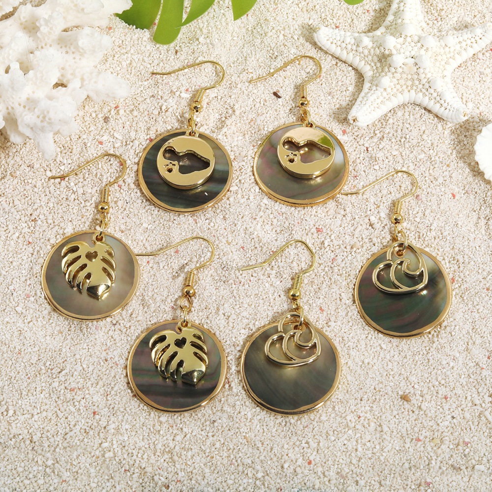 MYK1865-Tropical-style natural round black shell earrings with gold trim, island-themed earrings