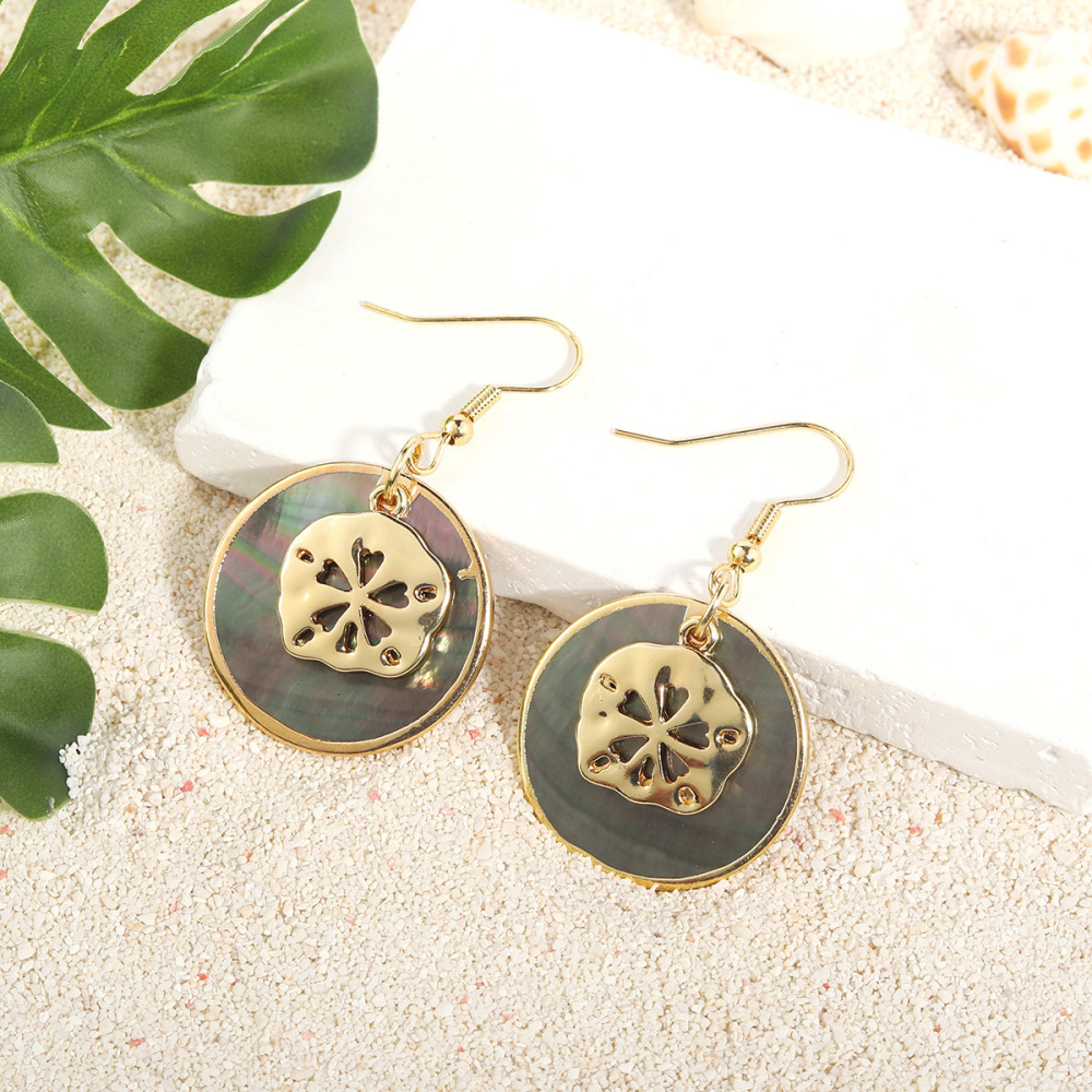 MYK1865-Tropical-style natural round black shell earrings with gold trim, island-themed earrings