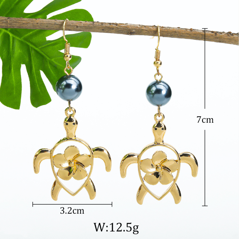 MYK1881-Turtle earrings with mother-of-pearl and openwork hibiscus flowers